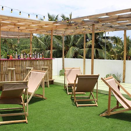 Sun & Moon Hostel Мирисса Экстерьер фото